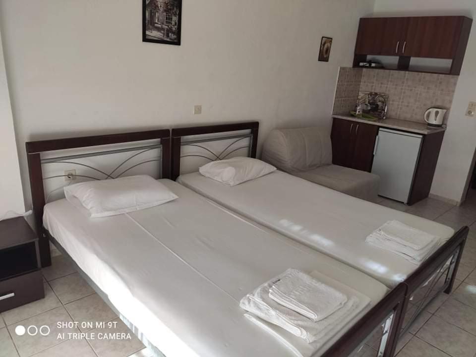 Sivota Rooms Athanasiou Buitenkant foto
