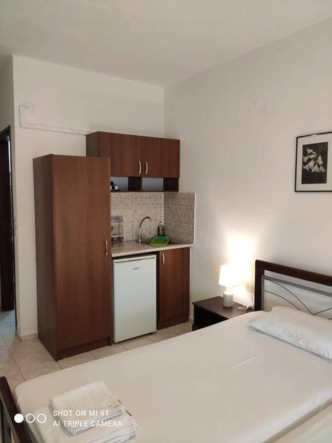 Sivota Rooms Athanasiou Buitenkant foto